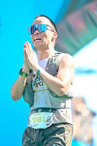 BIB: 208
                            <button type="button" onclick="openModal(24887366)" class="btn btn-primary btn-sm float-right btn-popup" data-toggle="modal" data-target=".modal-high-quality">
                        <i class="fas fa-shopping-cart"></i> Add to Cart
                    </button>
                                            <button type="button" onclick="isThisMe(24887366, true)" class="btn btn-success btn-sm float-right btn-popup btn-isme hidden" data-toggle="tooltip" data-placement="bottom" title="นี่คือรูปของคุณใช่ไหม คลิกที่นี่เพื่อเอาเข้าอัลบั้ม">
                        <i class="fas fa-plus"></i> Add to album
                    </button>
                    <button type="button" onclick="isThisMe(24887366, false)" class="btn btn-warning btn-sm float-right btn-popup btn-isnotme hidden">
                        <i class="fas fa-ban"></i> Remove from album
                    </button>